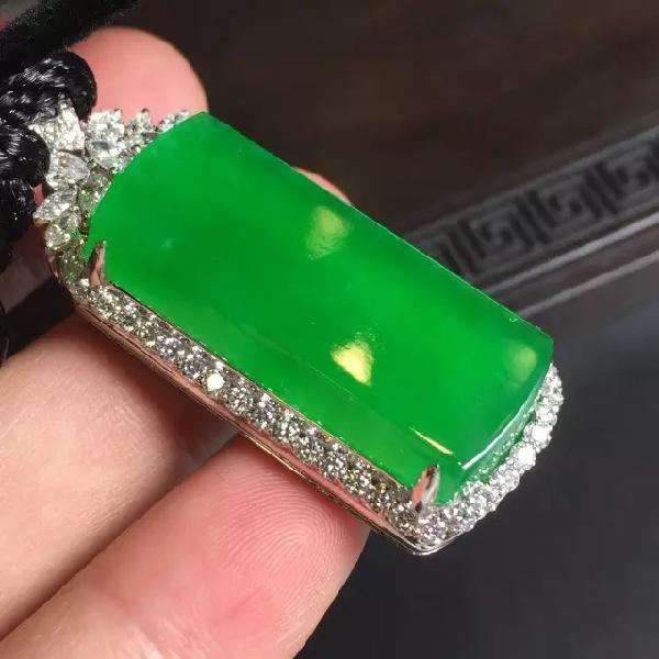 翡翠吊牌知识介绍,介绍翡翠的专业知识-第6张图片-翡翠网 翡翠吊牌知识介绍,介绍翡翠的专业知识-第6张图片-翡翠网