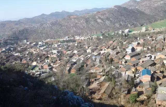 包含翡翠原石可以用油浸泡吗的词条-第4张图片-翡翠网 包含翡翠原石可以用油浸泡吗的词条-第4张图片-翡翠网