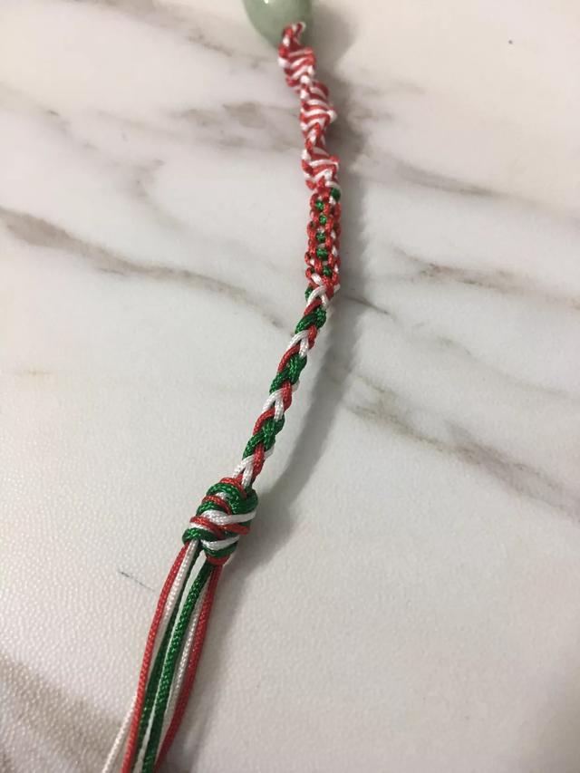 翡翠路路通手镯编织教程,翡翠路路通吊坠男士款-第10张图片-翡翠网 翡翠路路通手镯编织教程,翡翠路路通吊坠男士款-第10张图片-翡翠网