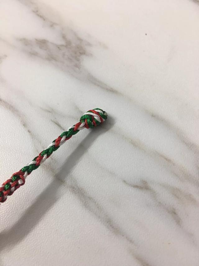 翡翠路路通手镯编织教程,翡翠路路通吊坠男士款-第11张图片-翡翠网 翡翠路路通手镯编织教程,翡翠路路通吊坠男士款-第11张图片-翡翠网