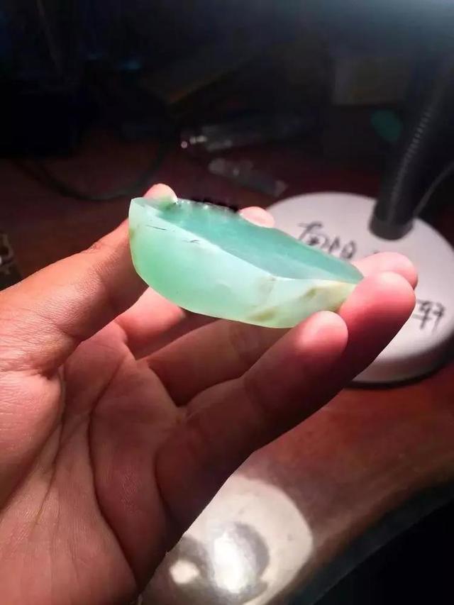 翡翠明料价格,冰种油青翡翠图片-第2张图片-翡翠网 翡翠明料价格,冰种油青翡翠图片-第2张图片-翡翠网