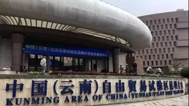 翡翠原石一元拍一元拍怎么拍-第4张图片-翡翠网 翡翠原石一元拍一元拍怎么拍-第4张图片-翡翠网