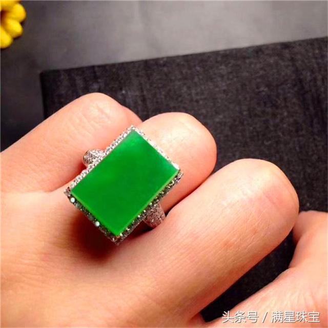 玉和翡翠哪个对身体最好男的佩戴玉好还是翡翠好-第3张图片-翡翠网