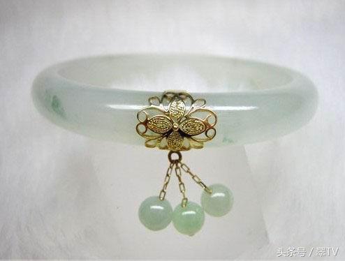 翡翠手镯裂了怎么修复,翡翠手镯裂了怎么办法修补-第4张图片-翡翠网 翡翠手镯裂了怎么修复,翡翠手镯裂了怎么办法修补-第4张图片-翡翠网