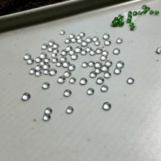 一千万满绿翡翠手镯毛料翡翠手镯起双眼皮-第3张图片-翡翠网 一千万满绿翡翠手镯毛料翡翠手镯起双眼皮-第3张图片-翡翠网