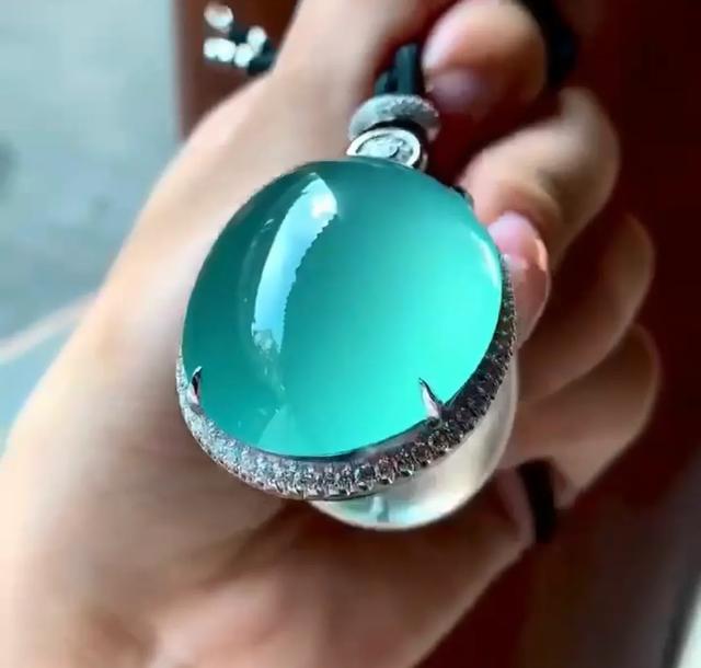 翡翠手镯的种和水的图解翡翠的种和水的图解k-第6张图片-翡翠网 翡翠手镯的种和水的图解翡翠的种和水的图解k-第6张图片-翡翠网