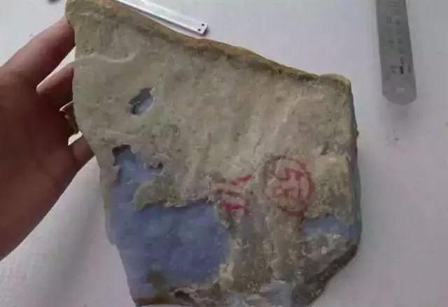 冰种紫色翡翠价格,茄子紫翡翠价格-第3张图片-翡翠网 冰种紫色翡翠价格,茄子紫翡翠价格-第3张图片-翡翠网