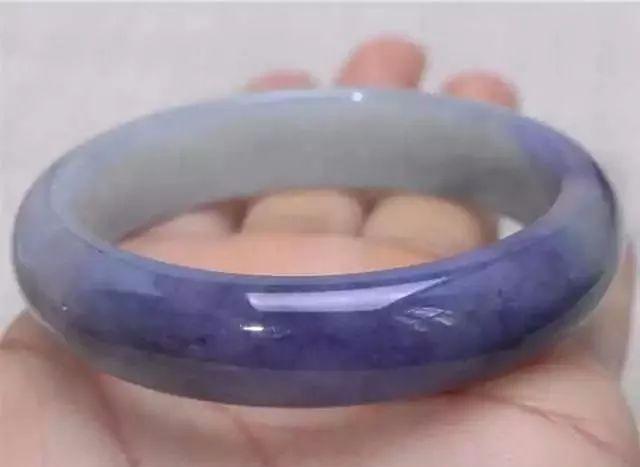 冰种紫色翡翠价格,茄子紫翡翠价格-第10张图片-翡翠网 冰种紫色翡翠价格,茄子紫翡翠价格-第10张图片-翡翠网