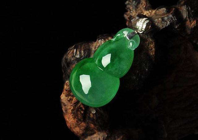 碧玺镶嵌翡翠知识,碧玺镶嵌吊坠图片大全-第3张图片-翡翠网