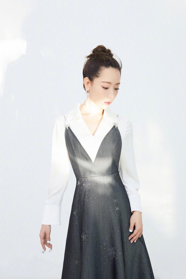 翡翠白冰宽边手镯白冰翡翠是属于冰种吗-第10张图片-翡翠网 翡翠白冰宽边手镯白冰翡翠是属于冰种吗-第10张图片-翡翠网