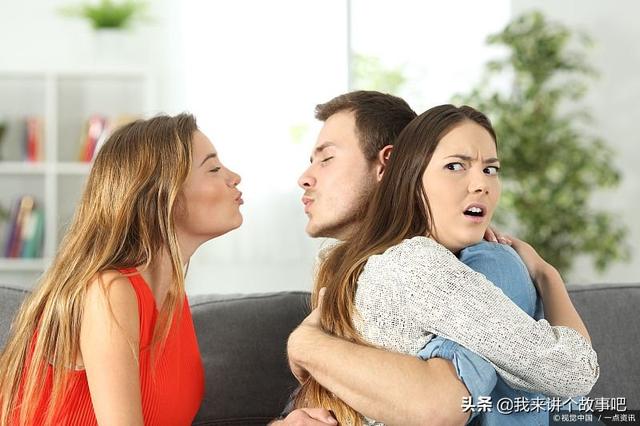 红翠冰种翡翠手镯1千万高冰种翡翠手镯-第1张图片-翡翠网 红翠冰种翡翠手镯1千万高冰种翡翠手镯-第1张图片-翡翠网