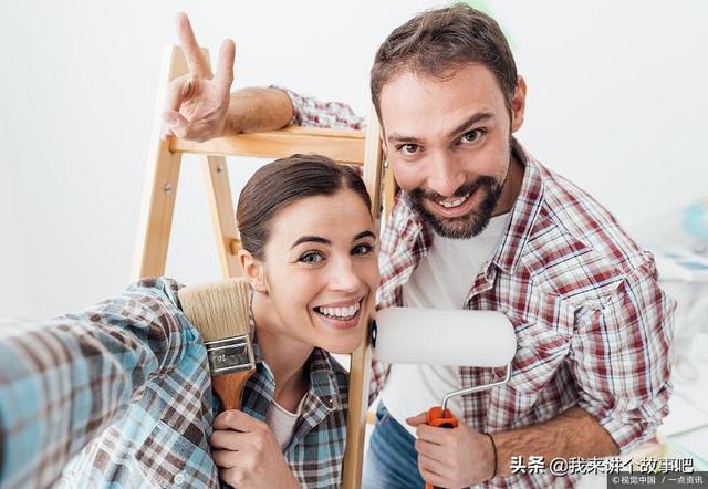 红翠冰种翡翠手镯1千万高冰种翡翠手镯-第3张图片-翡翠网 红翠冰种翡翠手镯1千万高冰种翡翠手镯-第3张图片-翡翠网