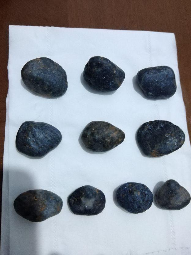 大马坎翡翠毛料,北流多利多翡翠原石-第2张图片-翡翠网