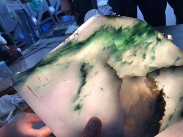 假手镯制作全过程视频,翡翠水手镯制作视频-第1张图片-翡翠网 假手镯制作全过程视频,翡翠水手镯制作视频-第1张图片-翡翠网