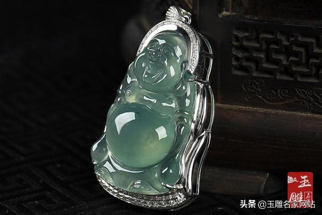 缅甸晴水翡翠手镯缅甸翡翠手镯价格-第4张图片-翡翠网