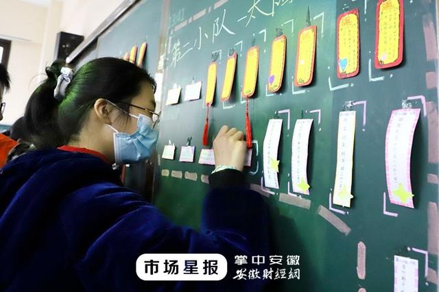 翡翠知识的谜语翡翠原石打胶-第2张图片-翡翠网 翡翠知识的谜语翡翠原石打胶-第2张图片-翡翠网