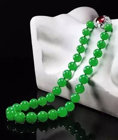 墨翠拍卖最高成交价翡翠拍卖最高价格-第7张图片-翡翠网