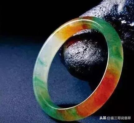 受沁翡翠手镯,五彩沁色翡翠价格-第2张图片-翡翠网 受沁翡翠手镯,五彩沁色翡翠价格-第2张图片-翡翠网