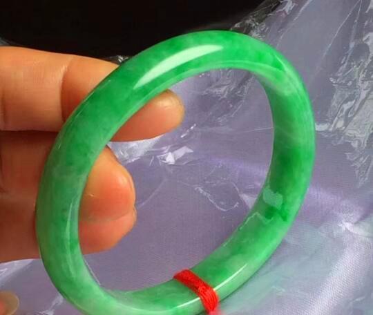 翡翠的品种分多少个种,翡翠颜色等级价格表-第8张图片-翡翠网