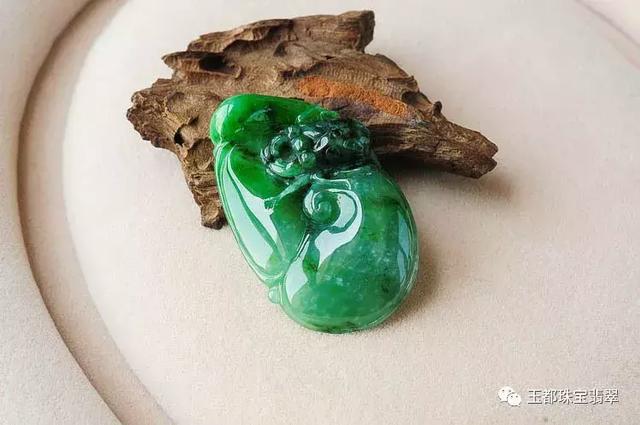 介绍翡翠的专业知识,翡翠专业知识翡翠的钢-第8张图片-翡翠网