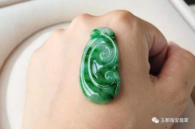 介绍翡翠的专业知识,翡翠专业知识翡翠的钢-第11张图片-翡翠网