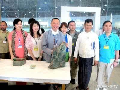 平洲玉镯价格,平洲哪里有便宜的翡翠手镯-第5张图片-翡翠网