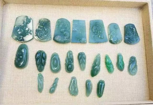 莫莫亮场口翡翠莫莫亮翡翠原石-第9张图片-翡翠网 莫莫亮场口翡翠莫莫亮翡翠原石-第9张图片-翡翠网