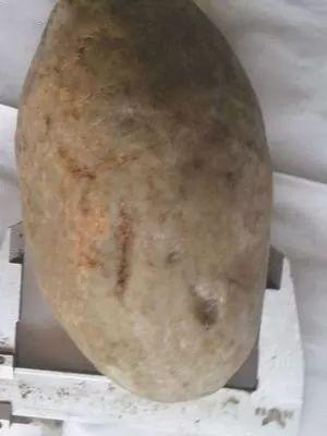 翡翠原石切割多少钱翡翠原石切法三彩-第7张图片-翡翠网 翡翠原石切割多少钱翡翠原石切法三彩-第7张图片-翡翠网