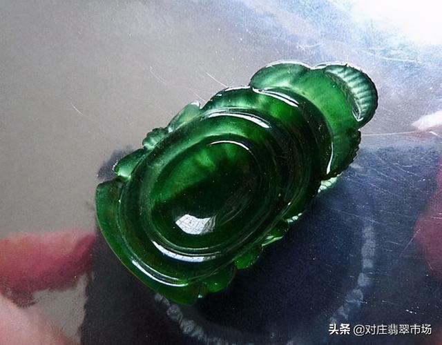 原石翡翠矿场哪些地方有,怎么选翡翠原石-第4张图片-翡翠网 原石翡翠矿场哪些地方有,怎么选翡翠原石-第4张图片-翡翠网