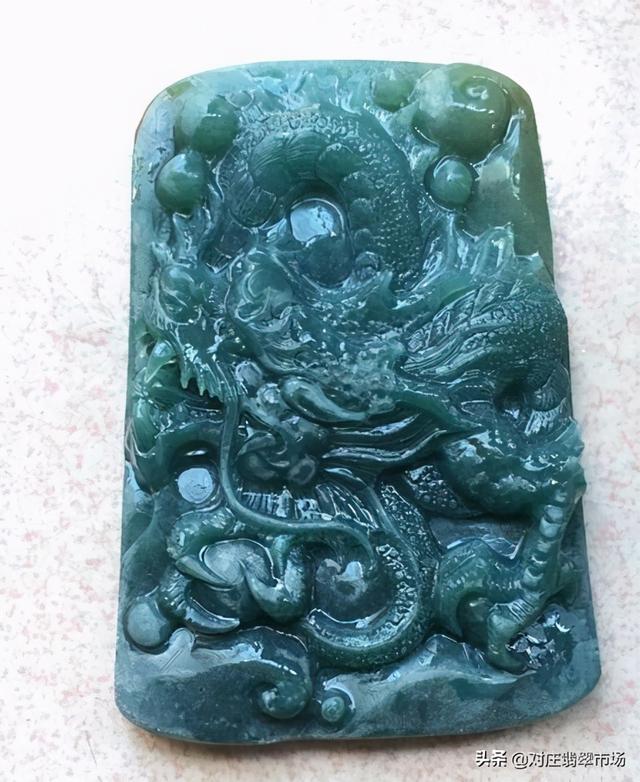 原石翡翠矿场哪些地方有,怎么选翡翠原石-第5张图片-翡翠网 原石翡翠矿场哪些地方有,怎么选翡翠原石-第5张图片-翡翠网