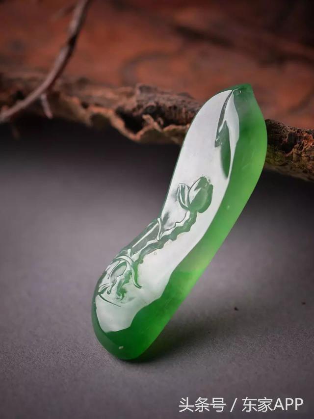 玻璃种翡翠知识讲解如何识别翡翠知识-第4张图片-翡翠网 玻璃种翡翠知识讲解如何识别翡翠知识-第4张图片-翡翠网