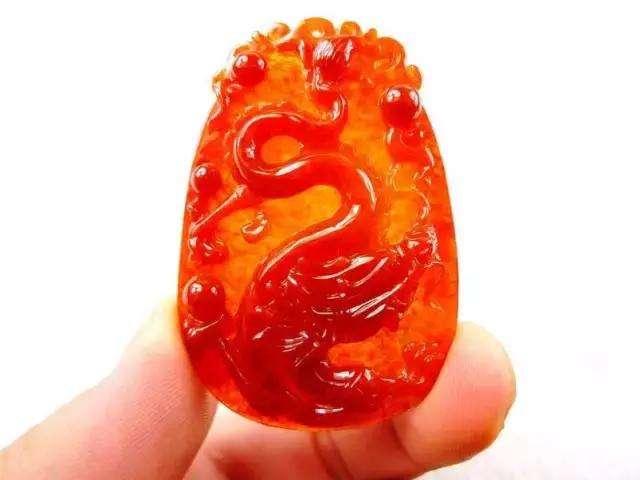 优化过的翡翠手镯区分,玉手镯怎么鉴定-第15张图片-翡翠网