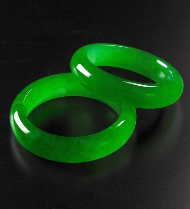 翡翠帝王绿冰种价格,玻璃种翡翠帝王绿原石什么价-第1张图片-翡翠网