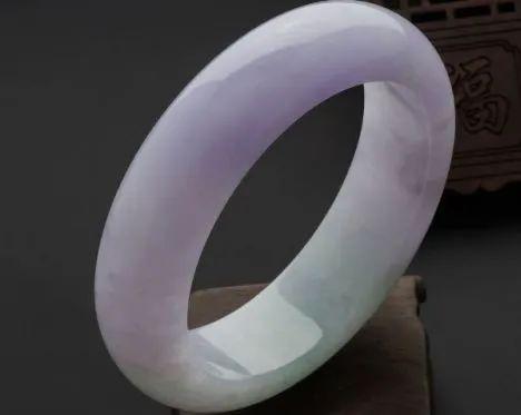 长春翡翠知识,玻璃种翡翠知识讲解-第3张图片-翡翠网 长春翡翠知识,玻璃种翡翠知识讲解-第3张图片-翡翠网