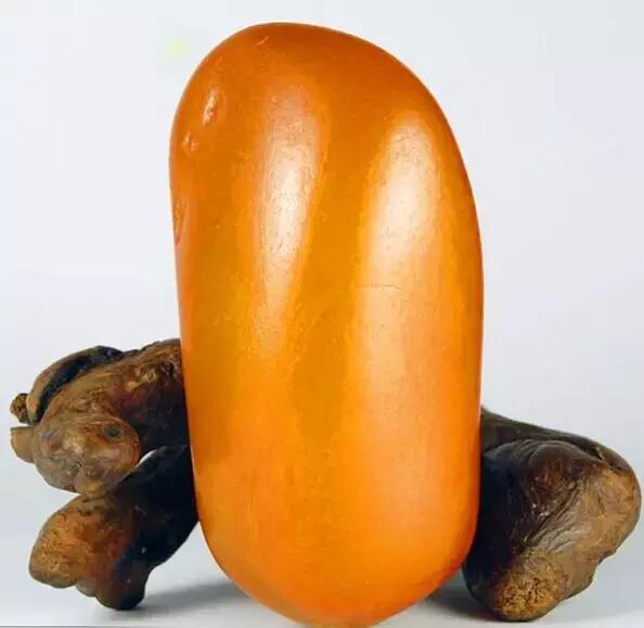 翡翠原石老古语,赌石中人为的碴口称为-第63张图片-翡翠网 翡翠原石老古语,赌石中人为的碴口称为-第63张图片-翡翠网