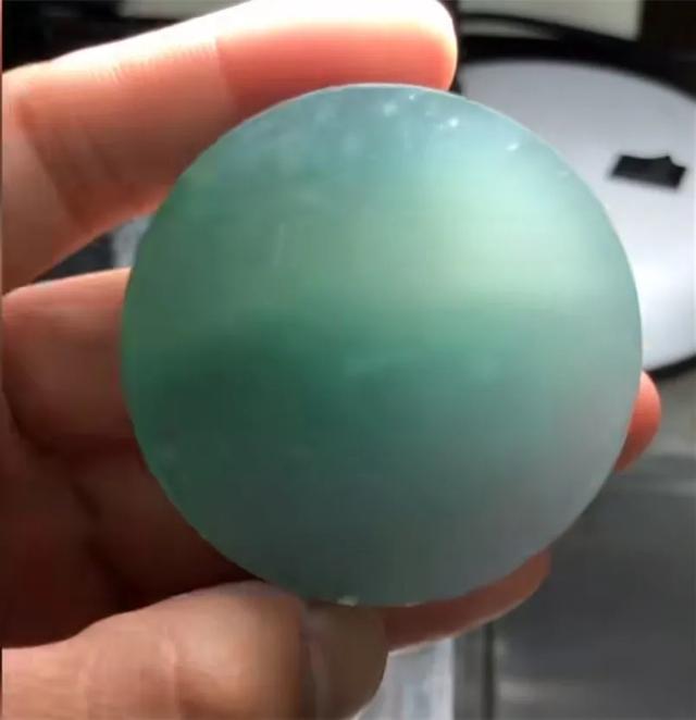 春带彩翡翠手镯芯雕刻,春带彩翡翠价格-第1张图片-翡翠网