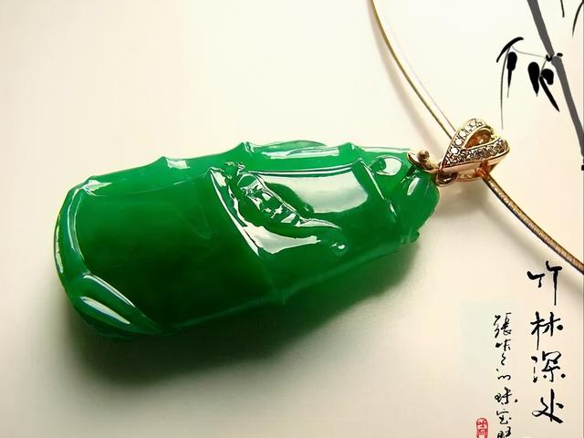 翡翠怎么鉴别真假价格,怎么鉴别玉的真假-第10张图片-翡翠网 翡翠怎么鉴别真假价格,怎么鉴别玉的真假-第10张图片-翡翠网