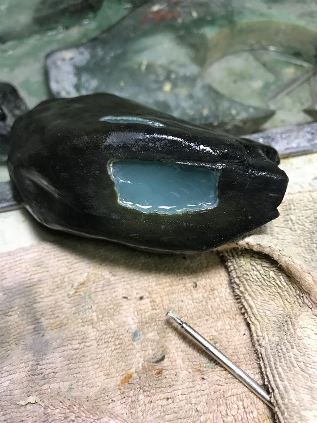 翡翠原石晶体粗是什么种水睛水翡翠原石-第16张图片-翡翠网 翡翠原石晶体粗是什么种水睛水翡翠原石-第16张图片-翡翠网