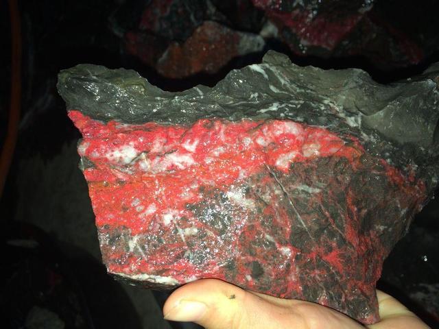 哪里找翡翠原石贵阳哪有翡翠原石交易-第27张图片-翡翠网 哪里找翡翠原石贵阳哪有翡翠原石交易-第27张图片-翡翠网