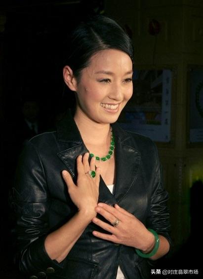 翡翠子母手镯图片玉镯还是翡翠镯子好-第8张图片-翡翠网 翡翠子母手镯图片玉镯还是翡翠镯子好-第8张图片-翡翠网