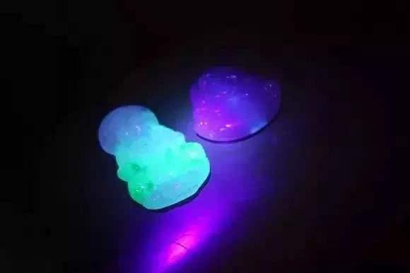 翡翠如何鉴定真假翡翠如何鉴定真假记住这些知识点-张-第14张图片-翡翠网 翡翠如何鉴定真假翡翠如何鉴定真假记住这些知识点-张-第14张图片-翡翠网