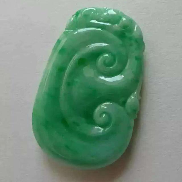 翡翠如何鉴定真假翡翠如何鉴定真假记住这些知识点-张-第30张图片-翡翠网 翡翠如何鉴定真假翡翠如何鉴定真假记住这些知识点-张-第30张图片-翡翠网