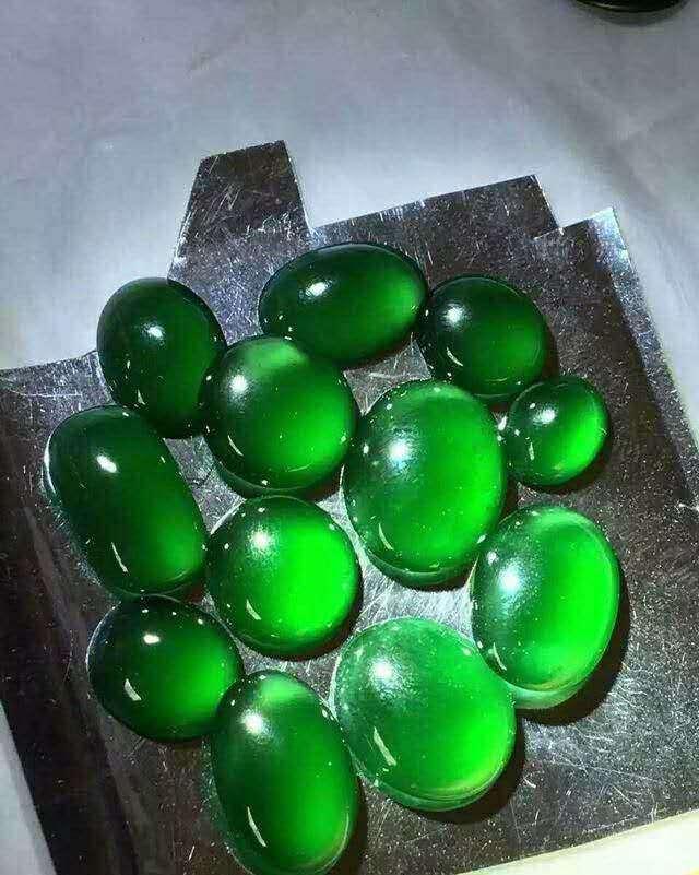 翡翠如何鉴定真假翡翠如何鉴定真假记住这些知识点-张-第34张图片-翡翠网 翡翠如何鉴定真假翡翠如何鉴定真假记住这些知识点-张-第34张图片-翡翠网