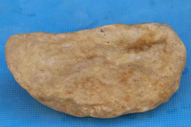 翡翠原石脱沙说明什么黄岩沙翡翠原石-第3张图片-翡翠网 翡翠原石脱沙说明什么黄岩沙翡翠原石-第3张图片-翡翠网