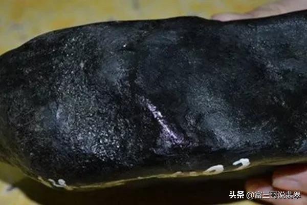 翡翠原石视频大全官方翡翠原石技巧-第4张图片-翡翠网