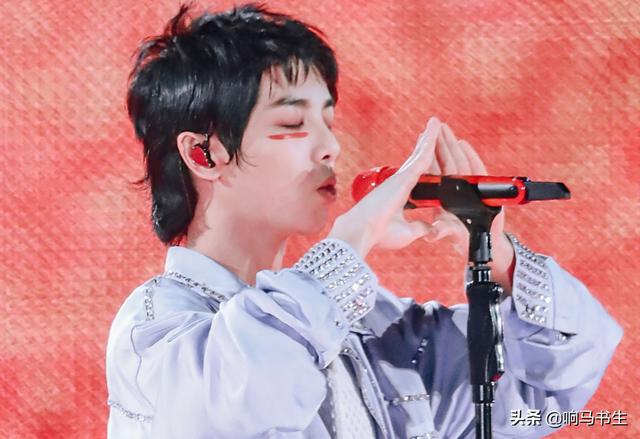 翡翠文案的创作思路,花花翡翠知识文案-第3张图片-翡翠网 翡翠文案的创作思路,花花翡翠知识文案-第3张图片-翡翠网