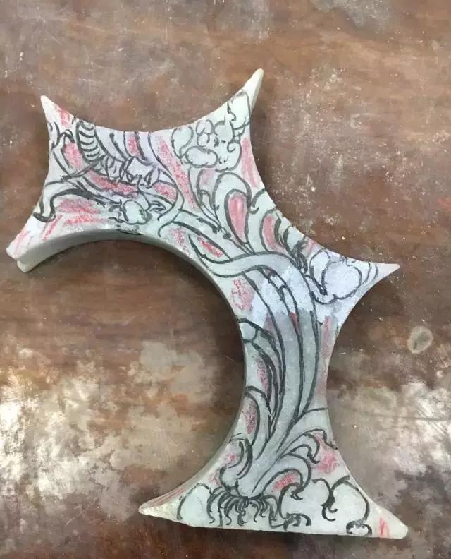 翡翠原石如何变废为宝,怎么选翡翠原石-第2张图片-翡翠网 翡翠原石如何变废为宝,怎么选翡翠原石-第2张图片-翡翠网