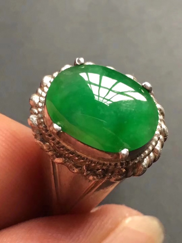 10万左右翡翠戒指图片,翡翠戒面价格及图片-第1张图片-翡翠网 10万左右翡翠戒指图片,翡翠戒面价格及图片-第1张图片-翡翠网