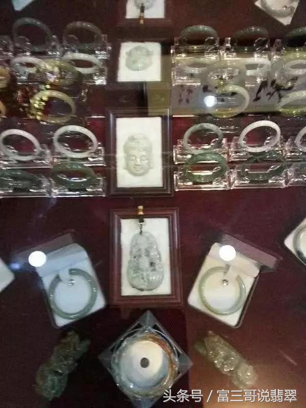 买的玉可以换成黄金吗,翡翠手镯可以在实体店换款吗-第12张图片-翡翠网