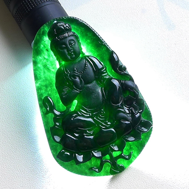 我戴观音吊坠十几年了,墨翡翠观音价格-第2张图片-翡翠网 我戴观音吊坠十几年了,墨翡翠观音价格-第2张图片-翡翠网